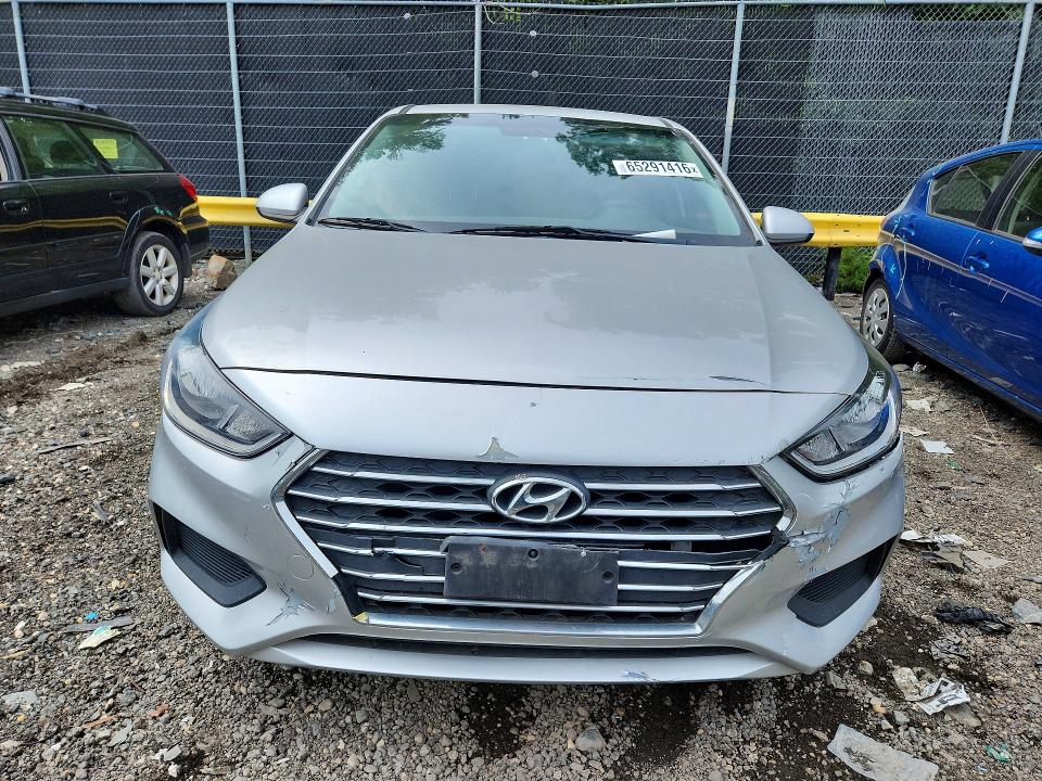 Zdjęcie 5 z aukcji – 2019 HYUNDAI ACCENT z VIN 3KPC24A39KE050770