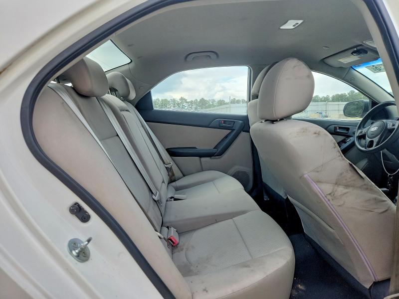 Photo 10 from auction – 2010 KIA FORTE with VIN KNAFU4A29A5254443