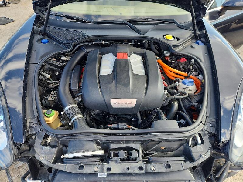 Photo 11 from auction – 2015 PORSCHE PANAMERA with VIN WP0AD2A7XFL041534