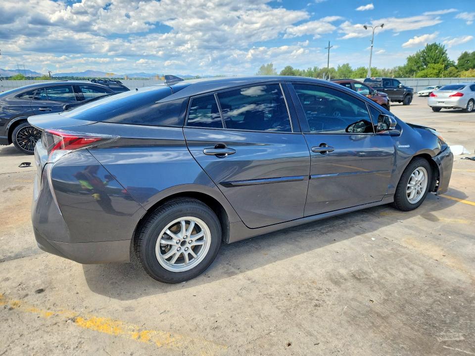 Photo 3 from auction – 2016 TOYOTA PRIUS with VIN JTDKARFU4G3025898