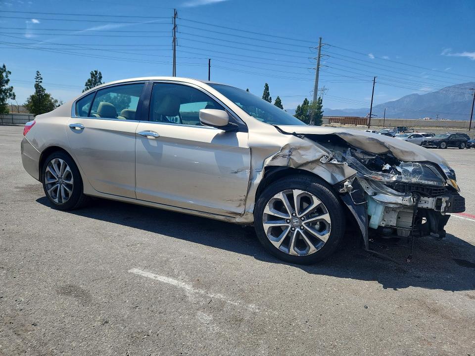 Photo 4 from auction – 2013 HONDA ACCORD with VIN 1HGCR2F55DA085713