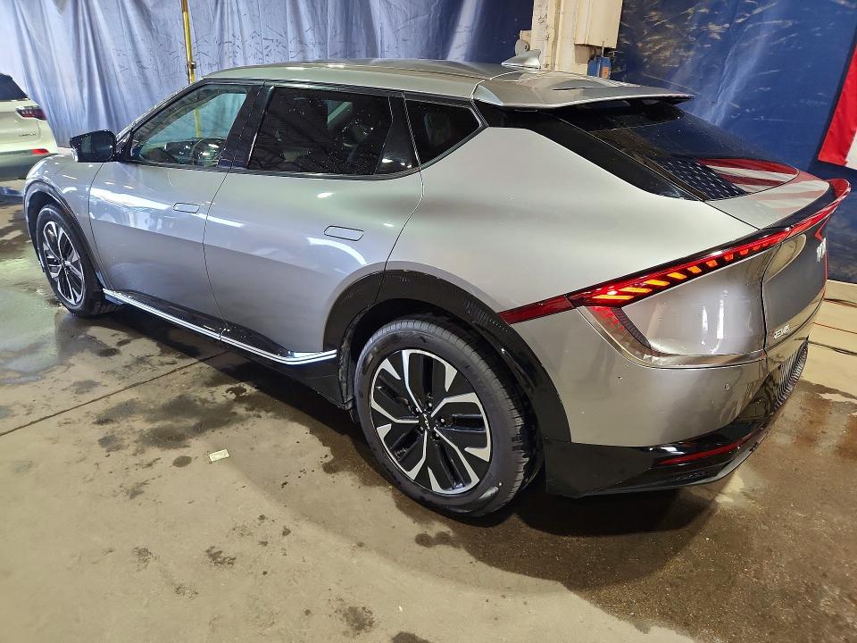 Zdjęcie 2 z aukcji – 2024 KIA EV6 z VIN KNDC34LA0R5614076
