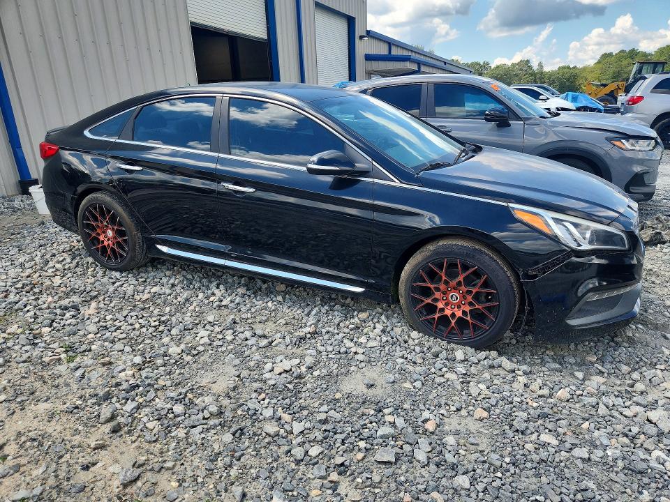 Photo 4 from auction – 2015 HYUNDAI SONATA with VIN 5NPE34AF5FH048175