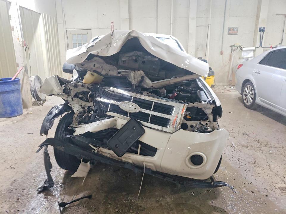 Photo 5 from auction – 2012 FORD ESCAPE with VIN 1FMCU0C75CKC59680