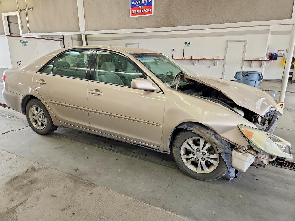 Photo 4 from auction – 2005 TOYOTA CAMRY with VIN 4T1BF30K15U593907
