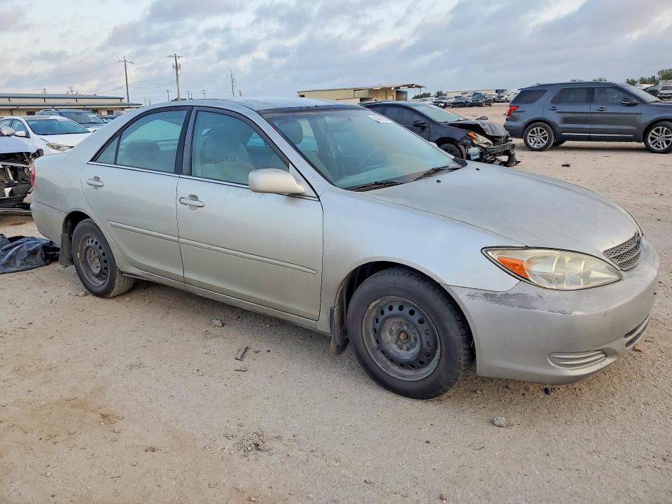 Photo 4 from auction – 2004 TOYOTA CAMRY with VIN 4T1BE32K54U836715