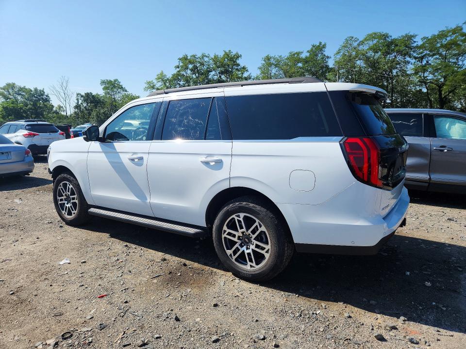 Снимка 2 от търг – 2025 FORD EXPEDITION с VIN 1FMJU1J88SEA23157
