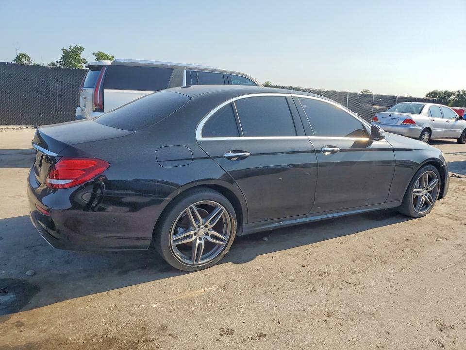 Photo 3 from auction – 2017 MERCEDES-BENZ E with VIN WDDZF4JB4HA055978