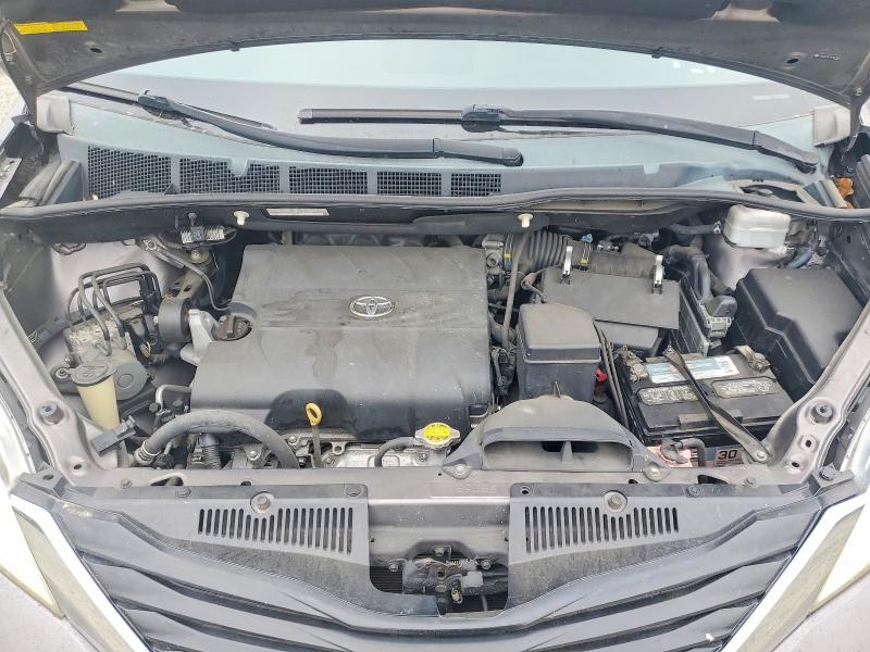 Photo 12 from auction – 2013 TOYOTA SIENNA with VIN 5TDKK3DCXDS403849