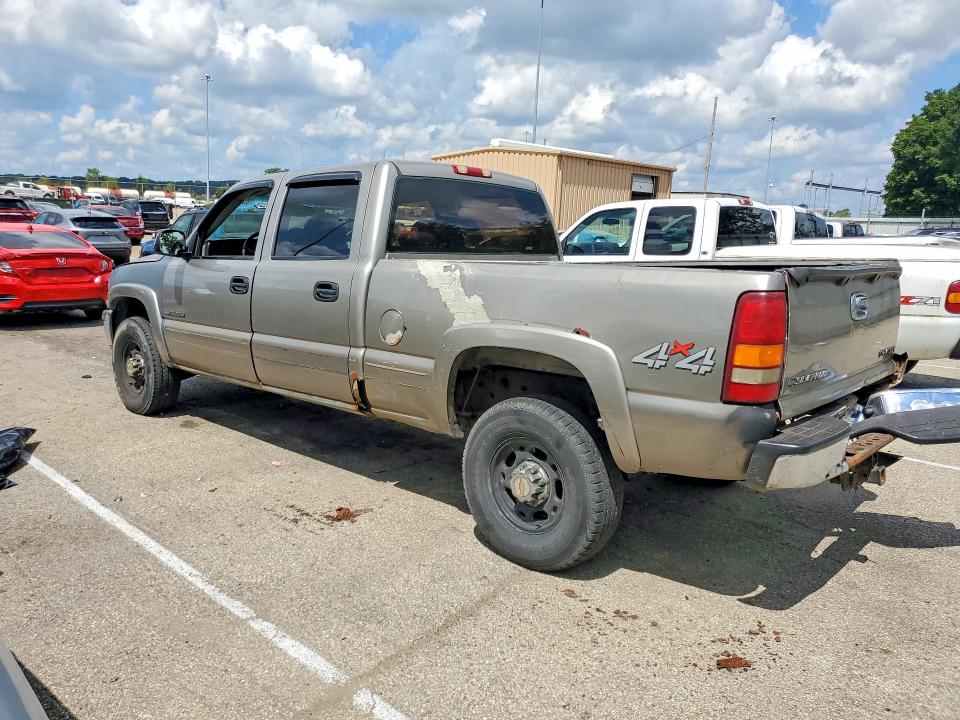 Photo 2 from auction – 2001 CHEVROLET SILVERADO with VIN 1GCGK13U21F130180