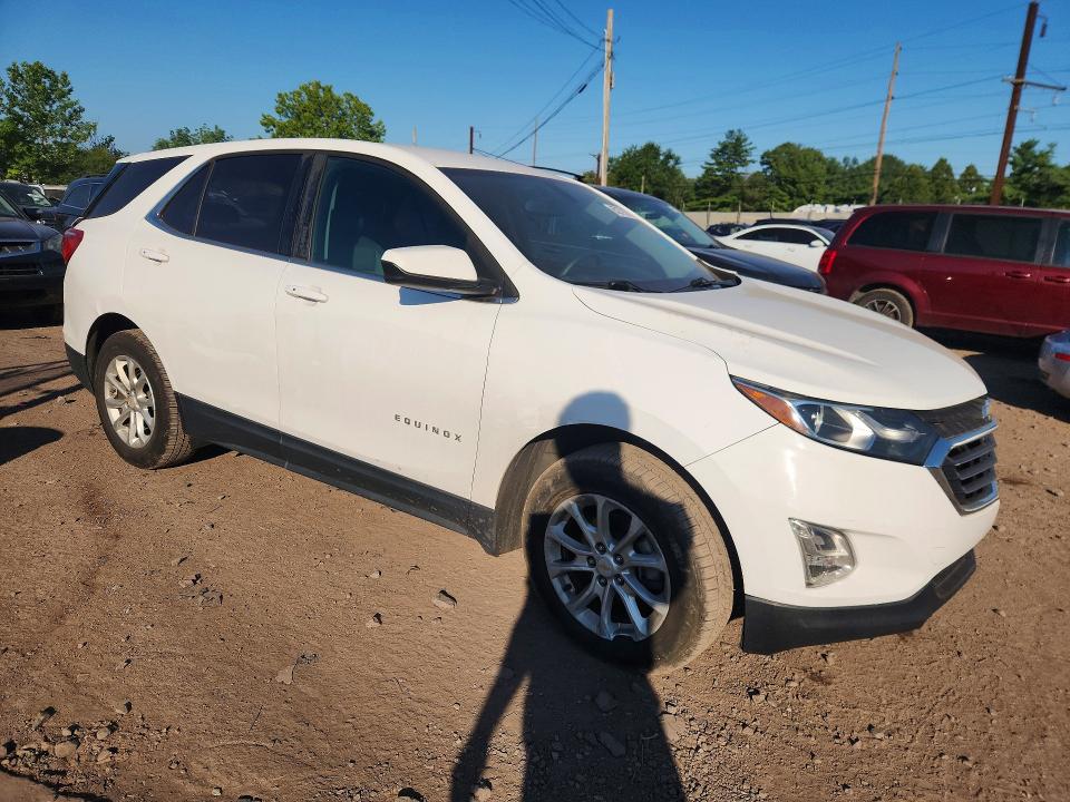 Photo 4 from auction – 2018 CHEVROLET EQUINOX with VIN 2GNAXJEV4J6232966