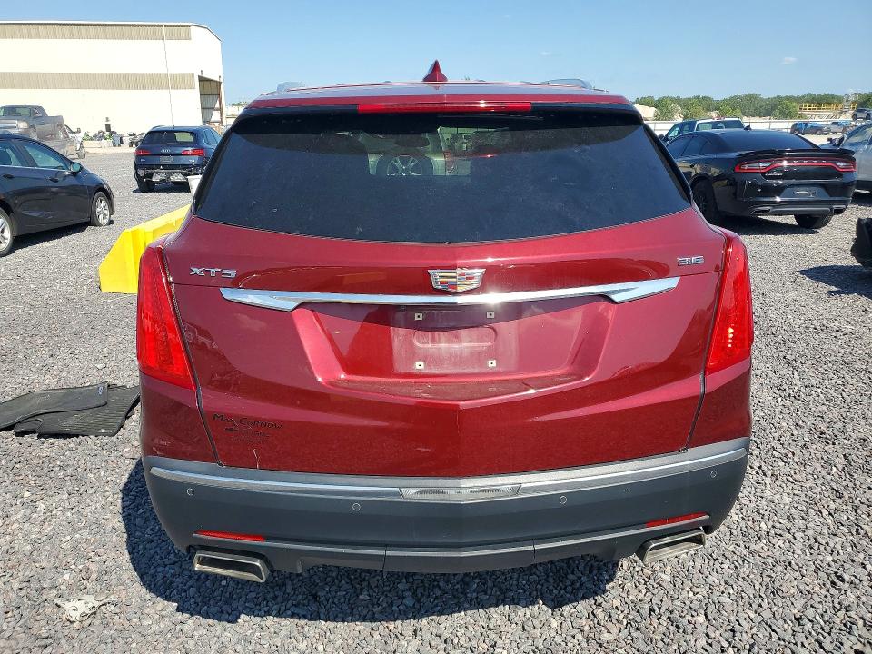 Photo 6 from auction – 2017 CADILLAC XT5 with VIN 1GYKNARS4HZ265140