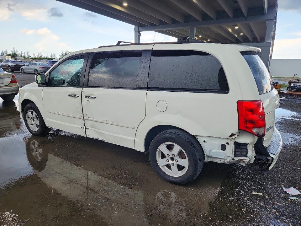 Photo 2 from auction – 2013 DODGE GRAND CARAVAN with VIN 2C4RDGCG4DR553503