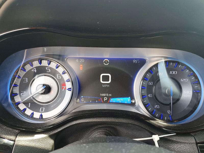 Photo 9 from auction – 2017 CHRYSLER 300 with VIN 2C3CCABG4HH667623