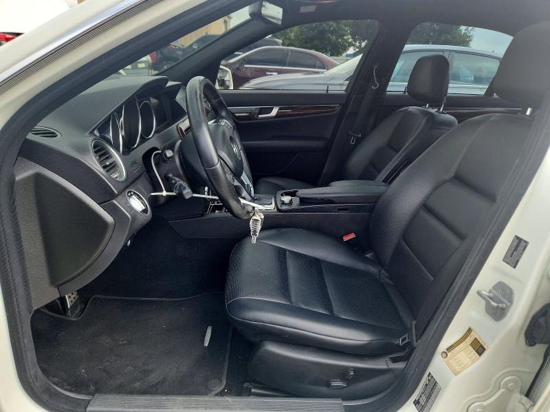 Photo 7 from auction – 2012 MERCEDES-BENZ C with VIN WDDGF8BB2CR191128