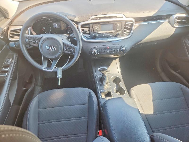 Photo 8 from auction – 2017 KIA SORENTO with VIN 5XYPGDA59HG249690
