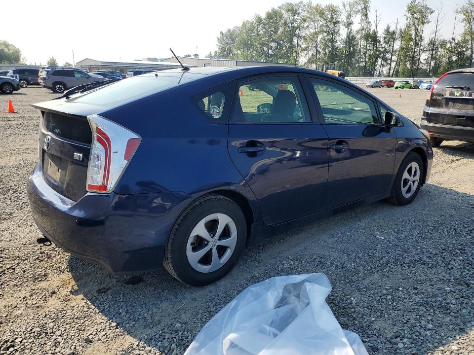 Photo 3 from auction – 2012 TOYOTA PRIUS with VIN JTDKN3DU8C1539537