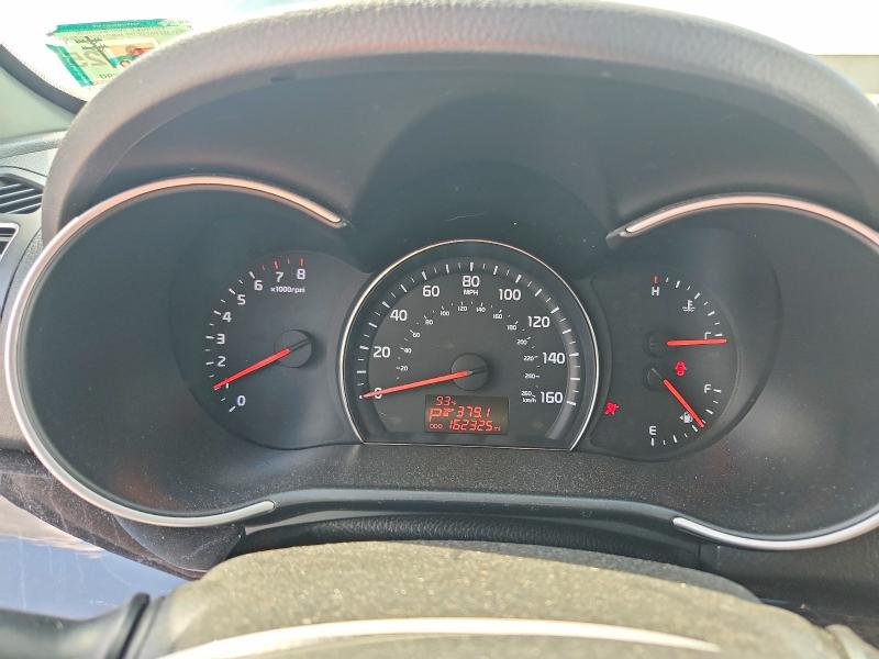 Photo 9 from auction – 2014 KIA SORENTO with VIN 5XYKT3A65EG529224