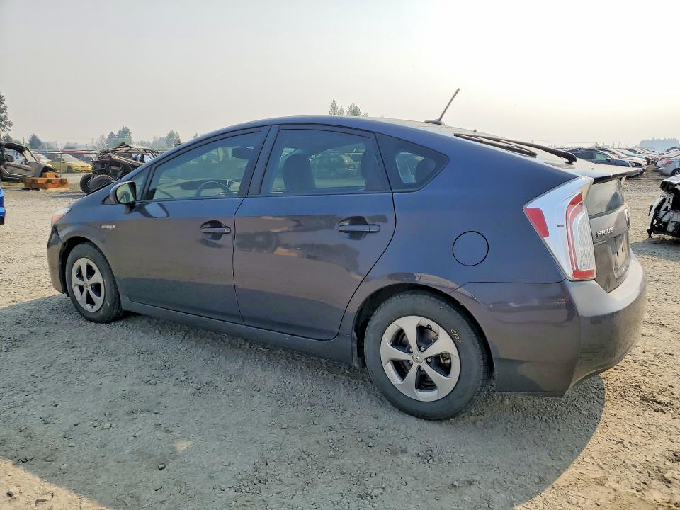 Photo 2 from auction – 2012 TOYOTA PRIUS with VIN JTDKN3DU0C1497557