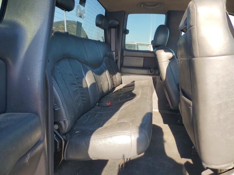 Photo 10 from auction – 2000 CHEVROLET SILVERADO with VIN 2GCEC19T0Y1198756
