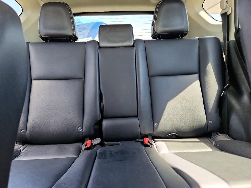 Photo 10 from auction – 2013 TOYOTA RAV4 with VIN 2T3YFREV2DW065993