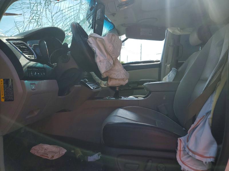 Photo 7 from auction – 2020 KIA SEDONA with VIN KNDMC5C19L6614055