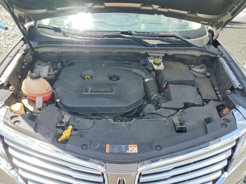 Photo 12 from auction – 2017 LINCOLN MKC with VIN 5LMCJ3D96HUL46586