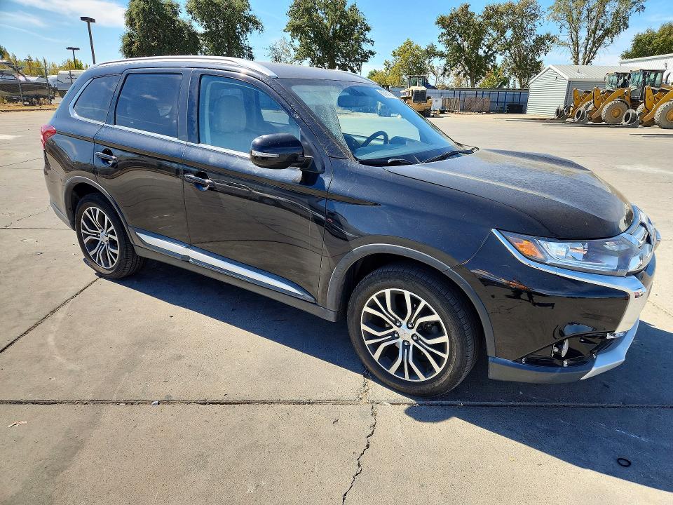 Фото 4 с аукциона – 2018 MITSUBISHI OUTLANDER с VIN JA4AD3A32JJ001109