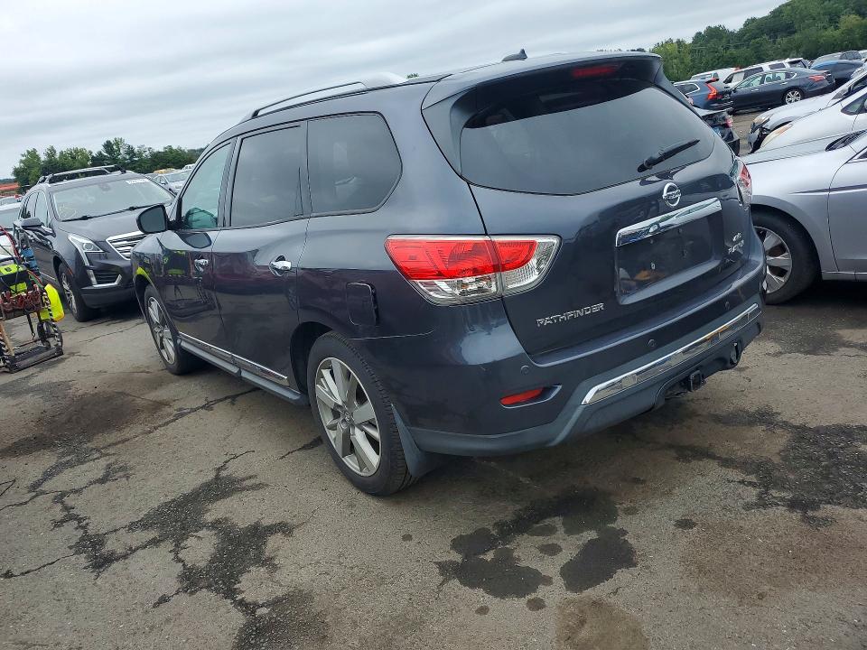Photo 2 from auction – 2014 NISSAN PATHFINDER with VIN 5N1AR2MM4EC630673