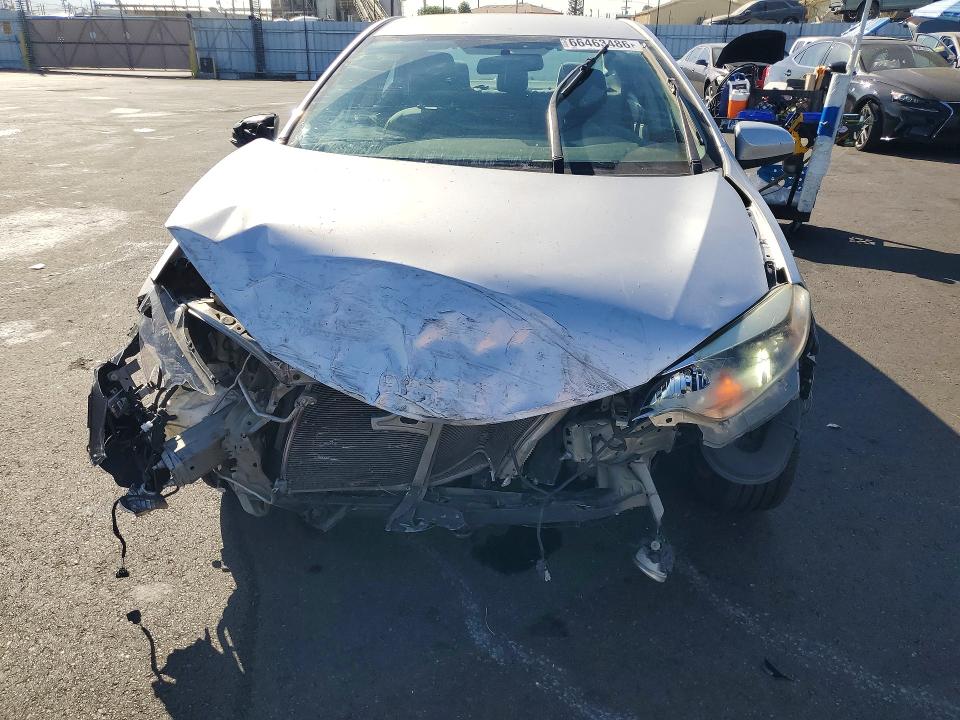 Photo 5 from auction – 2016 TOYOTA COROLLA with VIN 5YFBURHE0GP415787