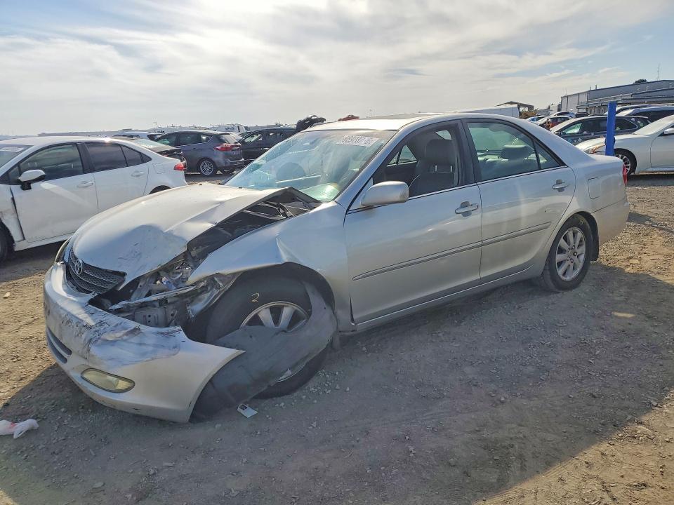 TOYOTA CAMRY 2003 with VIN 4T1BE30K43U192979 - Photo from auction