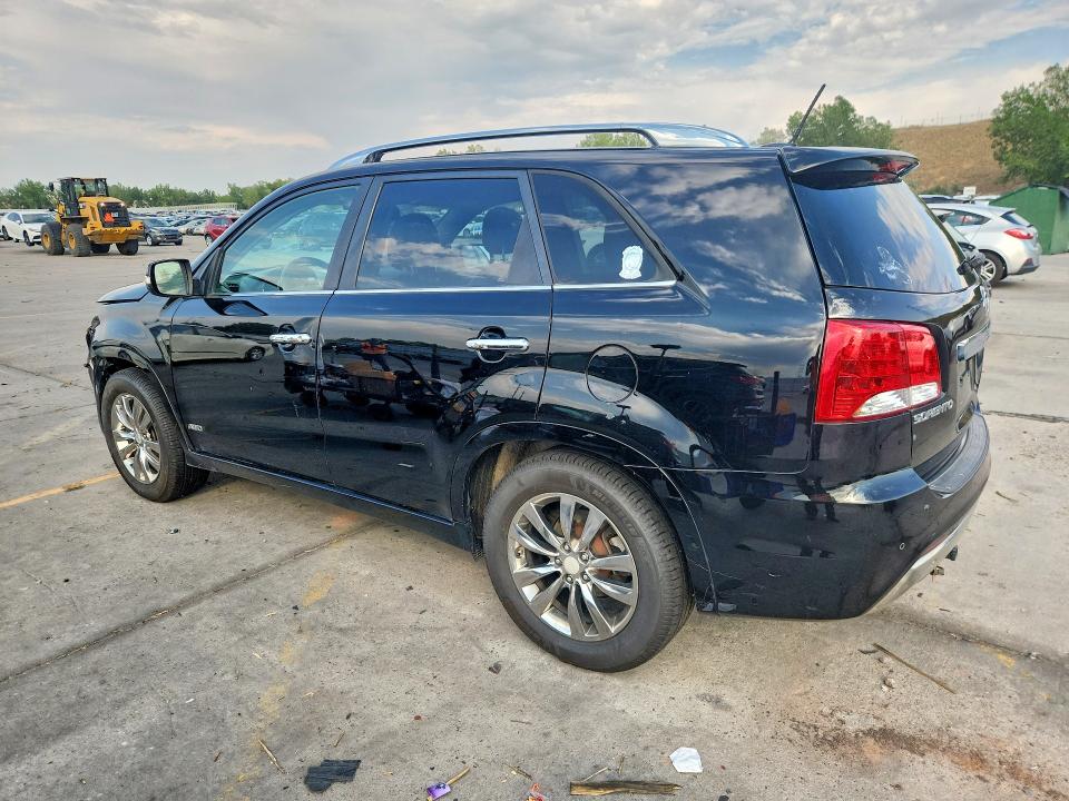 Photo 2 from auction – 2013 KIA SORENTO with VIN 5XYKWDA21DG325562