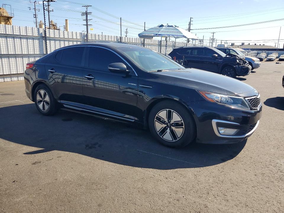Photo 4 from auction – 2013 KIA OPTIMA with VIN KNAGM4AD2D5054272