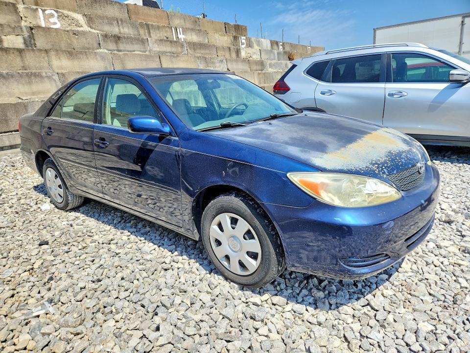 Photo 4 from auction – 2003 TOYOTA CAMRY with VIN 4T1BE32K13U209072
