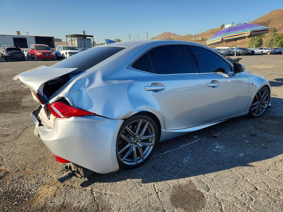 Photo 3 from auction – 2014 LEXUS IS with VIN JTHBE1D26E5003070
