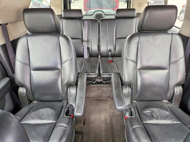 Photo 10 from auction – 2012 CHEVROLET SUBURBAN with VIN 1GNSKKE70CR137192