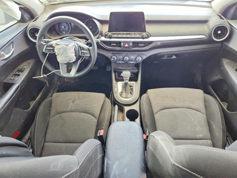 Photo 8 from auction – 2023 KIA FORTE with VIN 3KPF24AD9PE569881