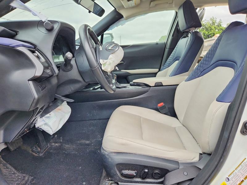 Photo 7 from auction – 2022 LEXUS UX 200 with VIN JTHX3JBH0N2052690