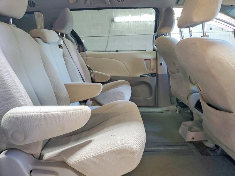Photo 11 from auction – 2014 TOYOTA SIENNA with VIN 5TDKK3DC3ES430134