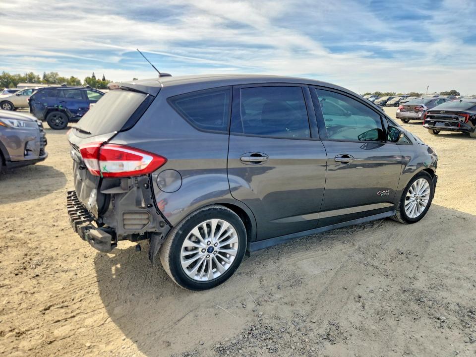 Photo 3 from auction – 2017 FORD C-MAX with VIN 1FADP5EU9HL118280