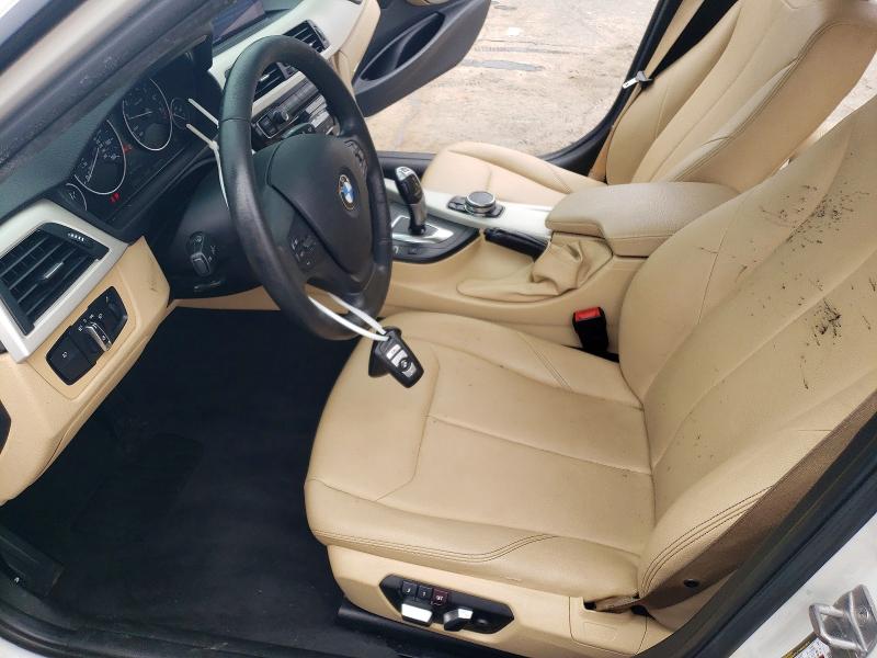Photo 7 from auction – 2017 BMW 320 with VIN WBA8E5G58HNU22371