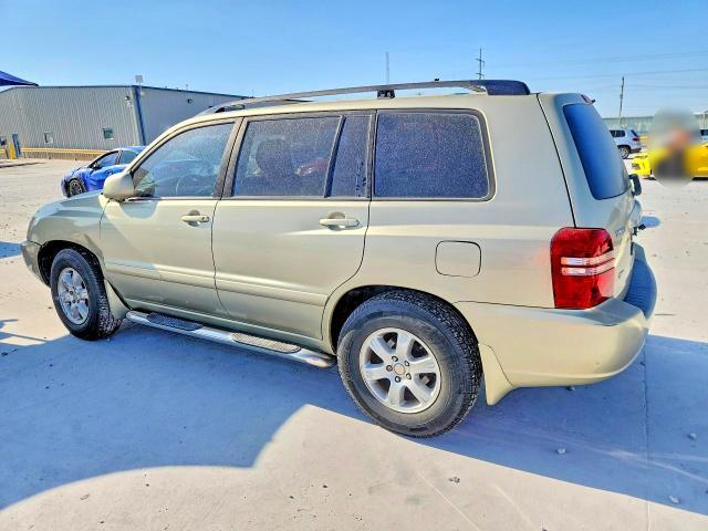 Photo 2 from auction – 2003 TOYOTA HIGHLANDER with VIN JTEGF21A530088706