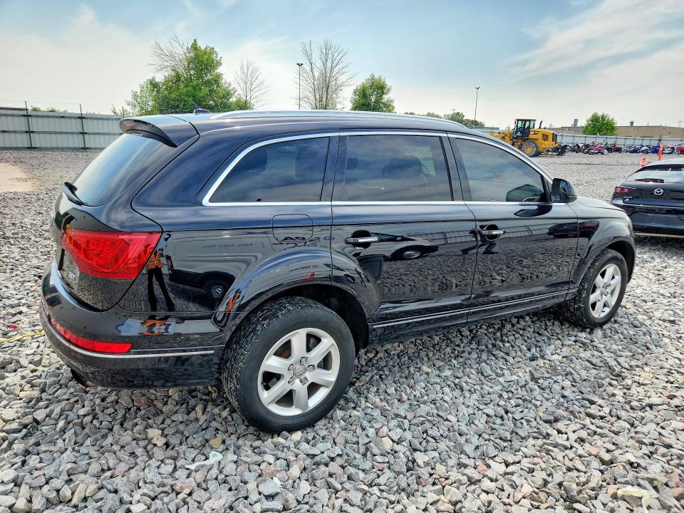 Photo 3 from auction – 2015 AUDI Q7 with VIN WA1LGAFE3FD026931