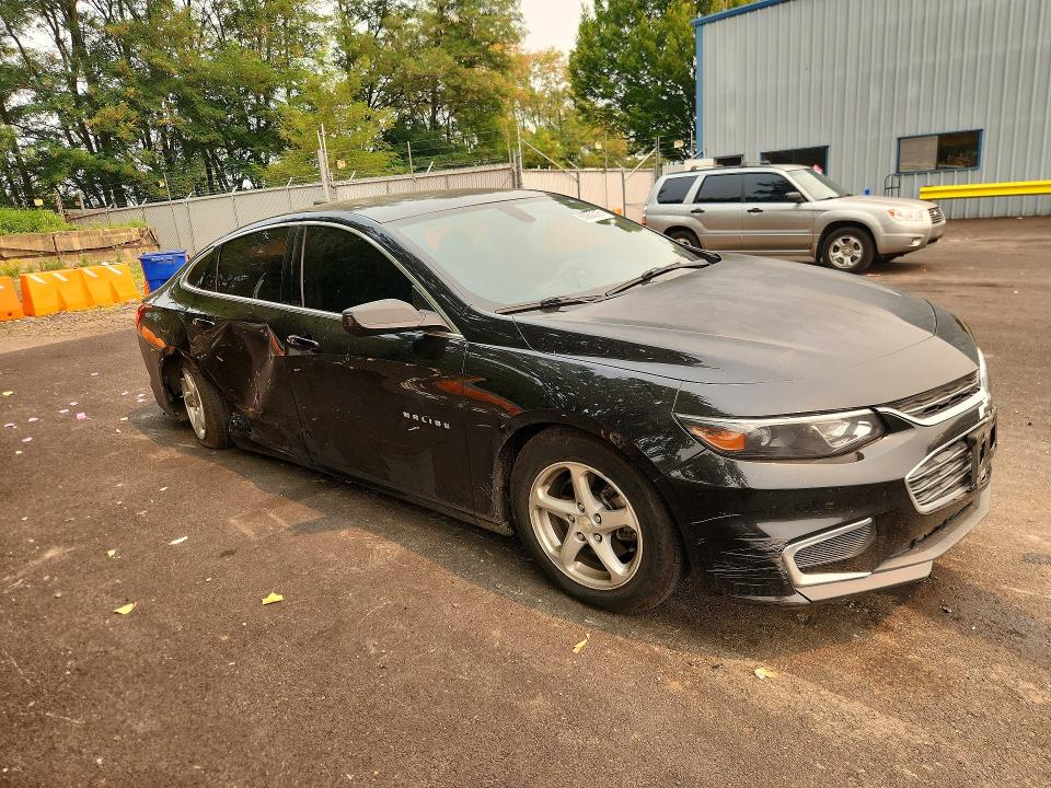 Photo 4 from auction – 2017 CHEVROLET MALIBU with VIN 1G1ZB5ST9HF246438