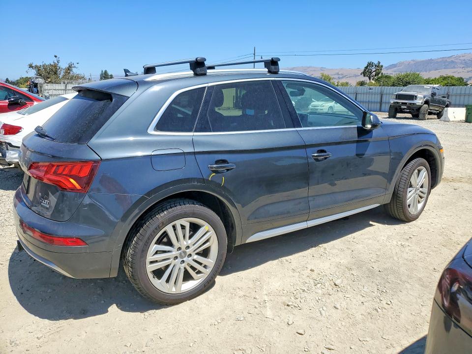 Photo 3 from auction – 2018 AUDI Q5 with VIN WA1CNAFY6J2142841
