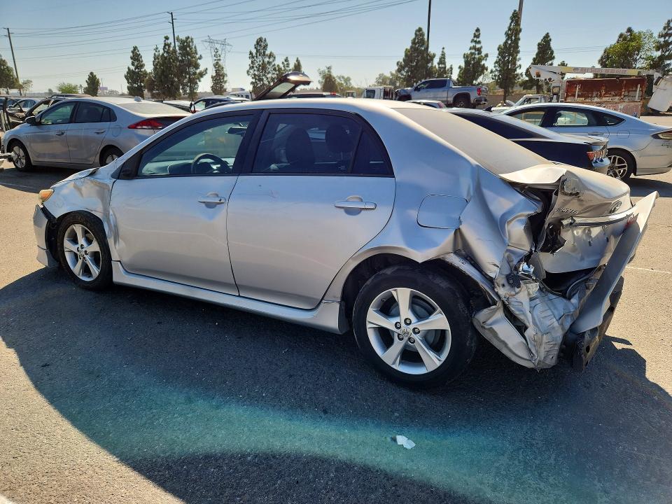 Photo 2 from auction – 2012 TOYOTA COROLLA with VIN 2T1BU4EE5CC894466