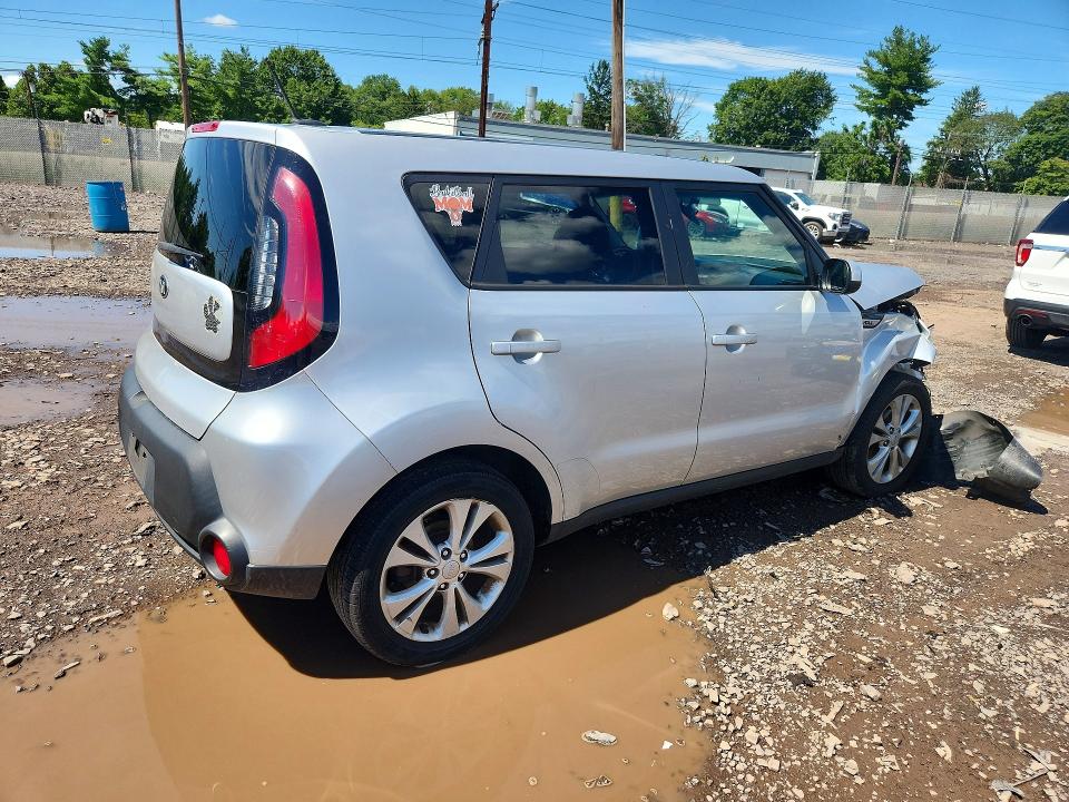 Photo 3 from auction – 2015 KIA SOUL with VIN KNDJP3A51F7815433