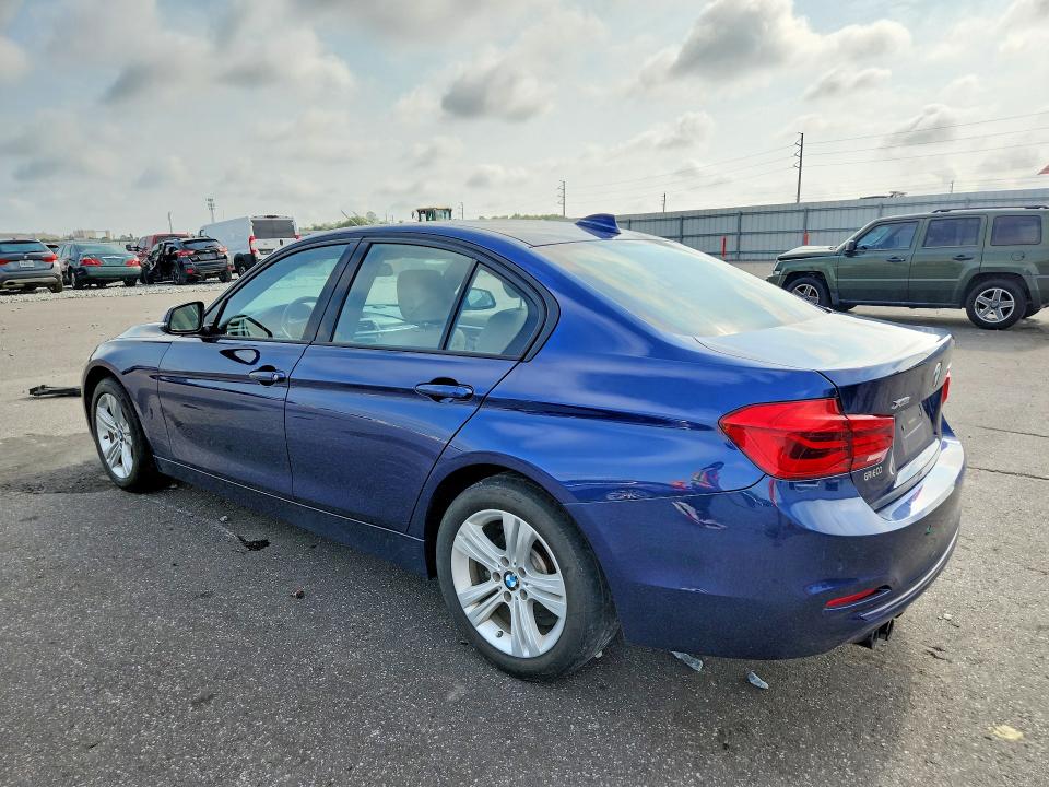 Photo 2 from auction – 2016 BMW 328 with VIN WBA8E3G51GNU01509
