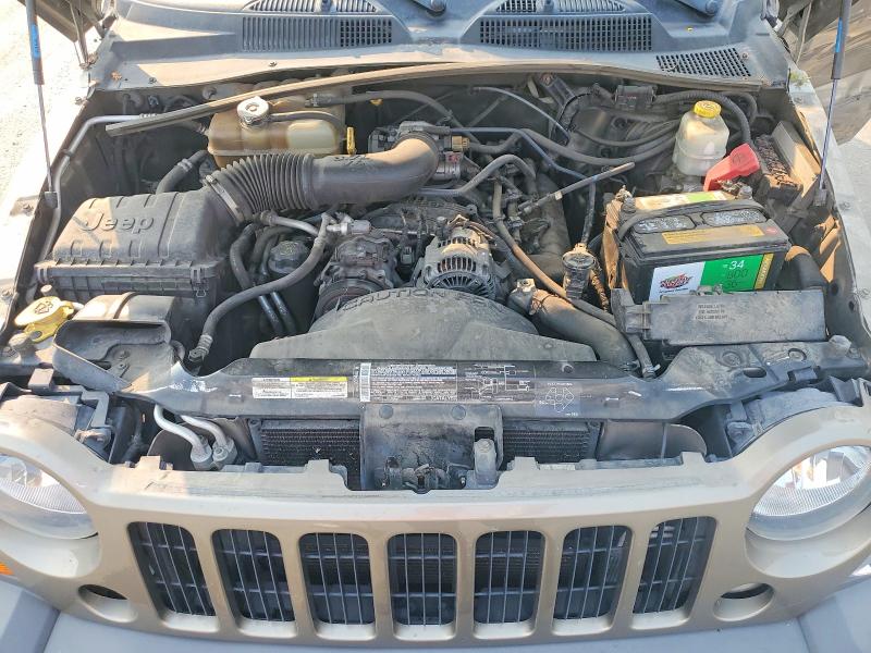 Photo 12 from auction – 2005 JEEP LIBERTY with VIN 1J4GL48K95W677419