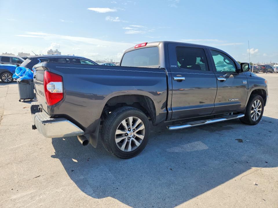 Photo 3 from auction – 2017 TOYOTA TUNDRA with VIN 5TFFW5F19HX224134